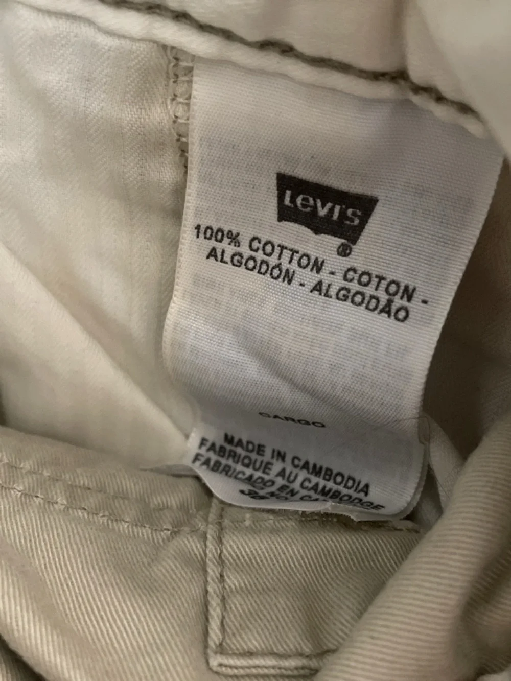 Levi's Men's Cargo Shorts in Light Khaki